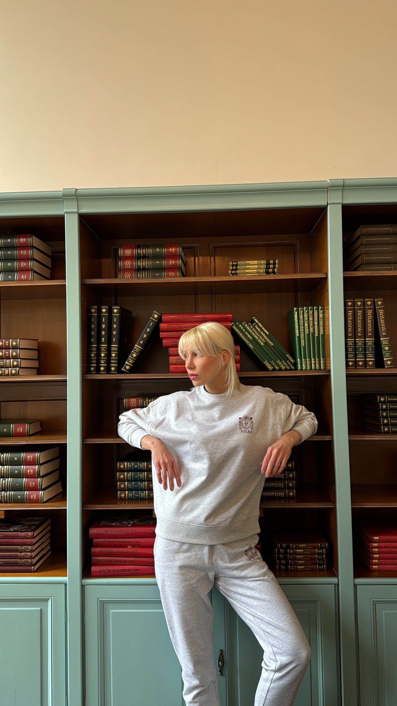 Emblem Joggers - Light Gray