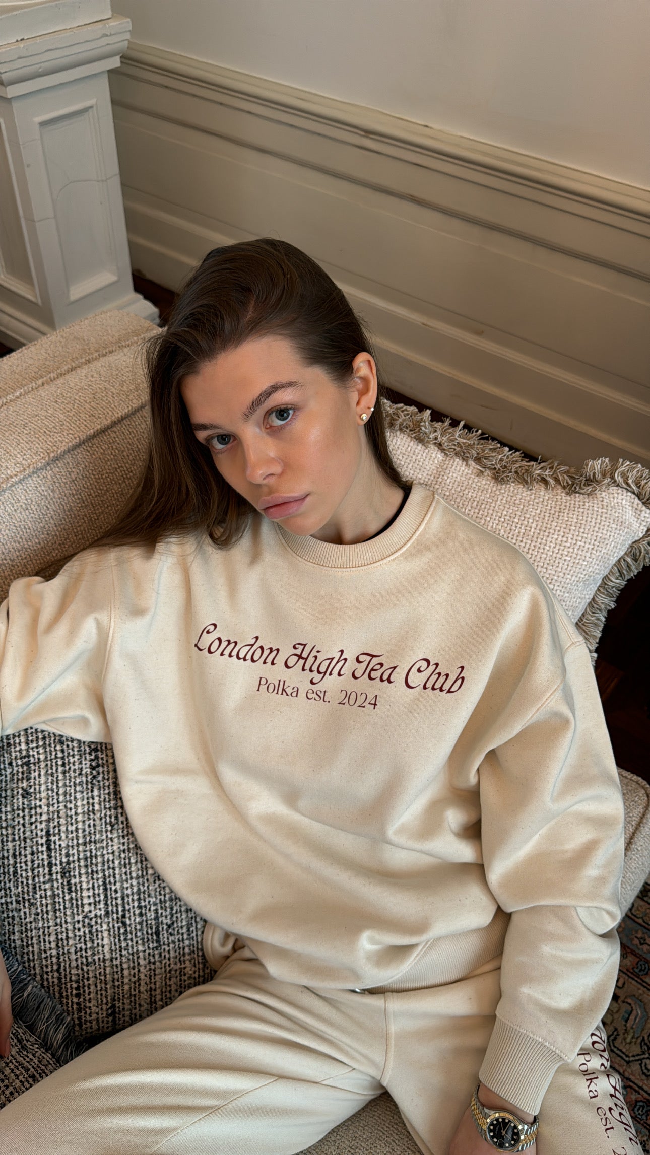 London High Tea Club Crewneck - Cream