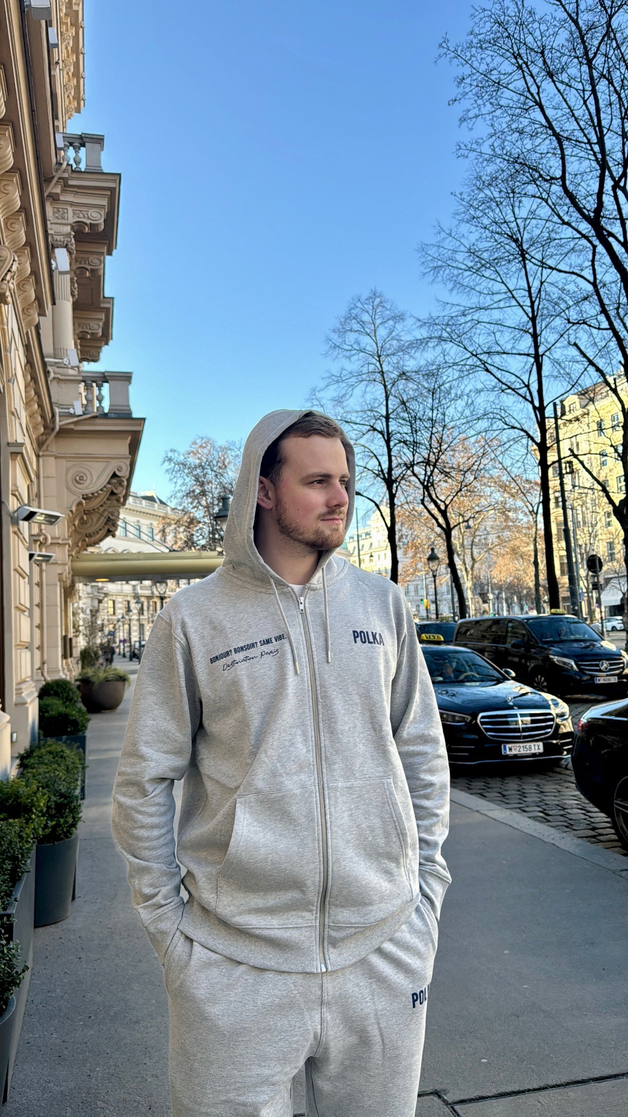 Bonjour Monsieur Zipper - Gray